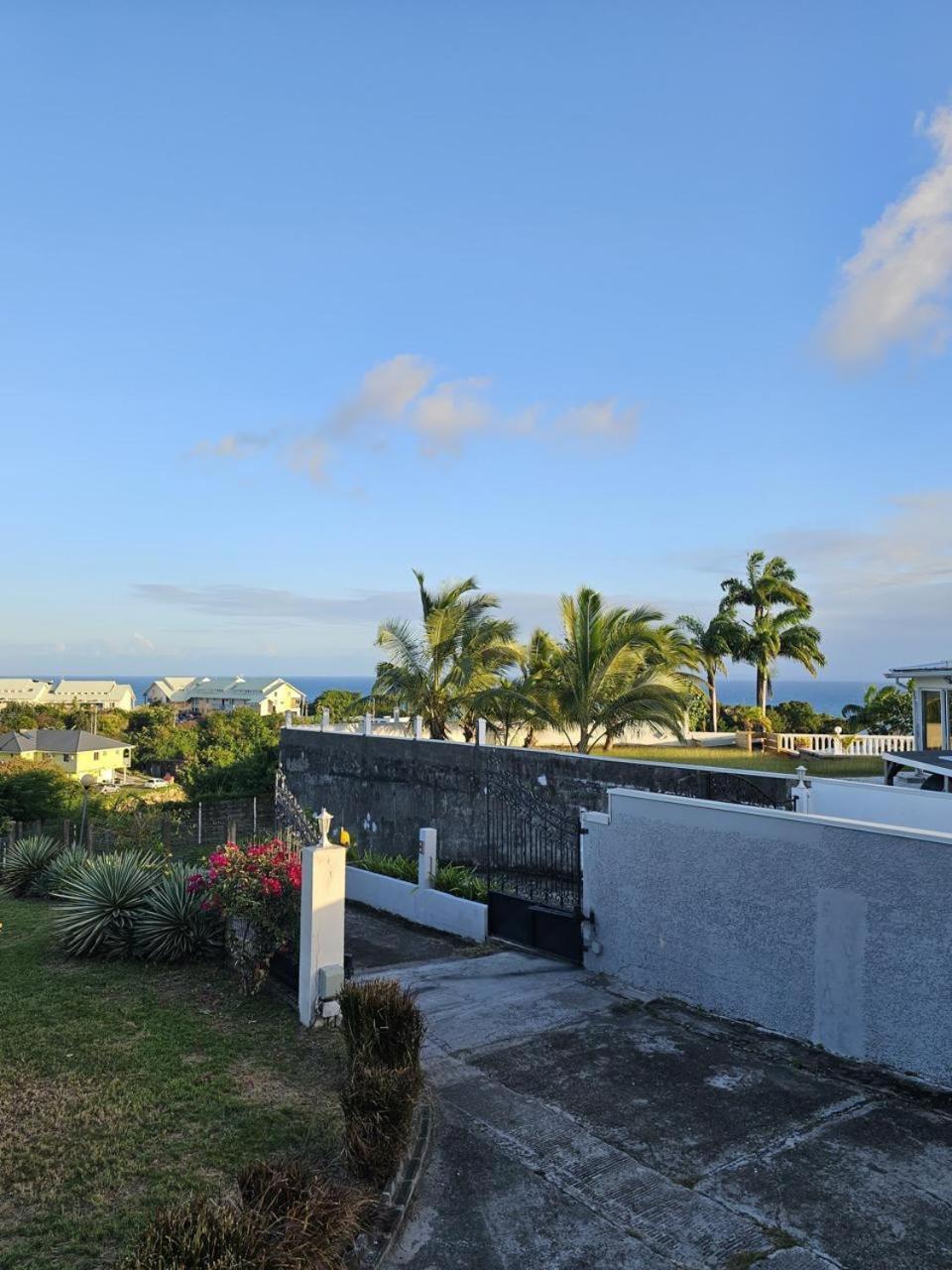 Villa 6-10 Pers, Vue Mer, Piscine Privee, Plage A Pieds Le Gosier  Buitenkant foto